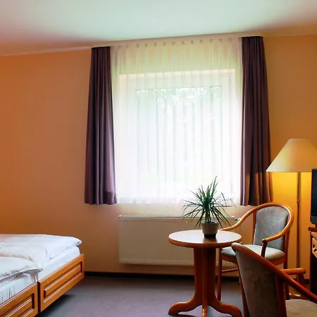 Kaerntner Stub'n Szálloda Königslutter am Elm